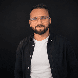 Photo of Piotr Kulbacki, creator of Lyamo